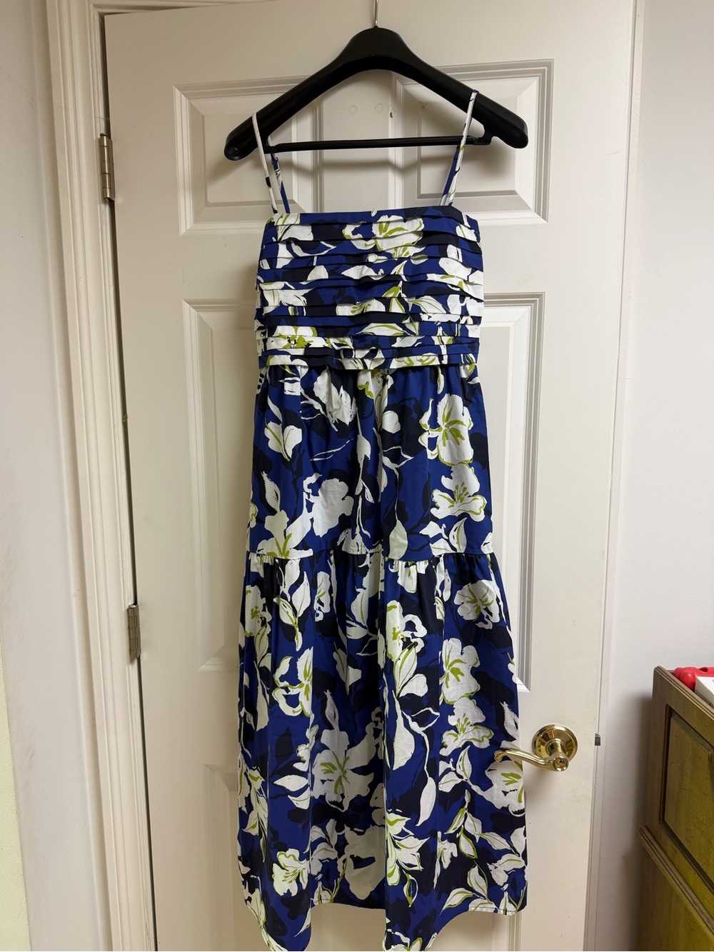 Evereve Navy Blue White Floral Maxi Dress with Lime Accents